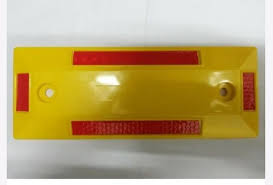 PLASTIC PARKING STUD