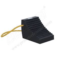 RUBBER TRUCK WHEEL CHOWK